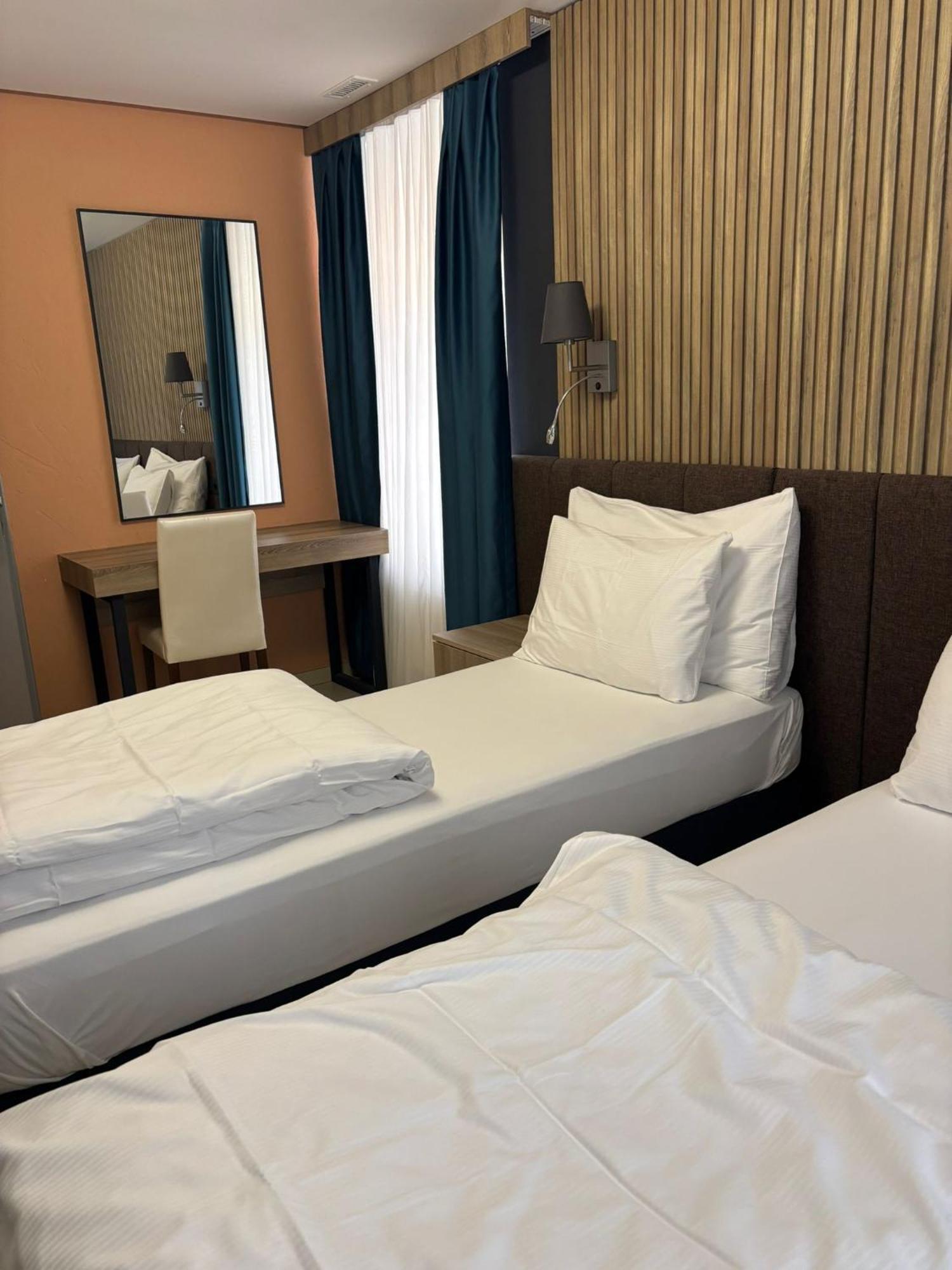 Nani City Hotel Zurich Exterior photo